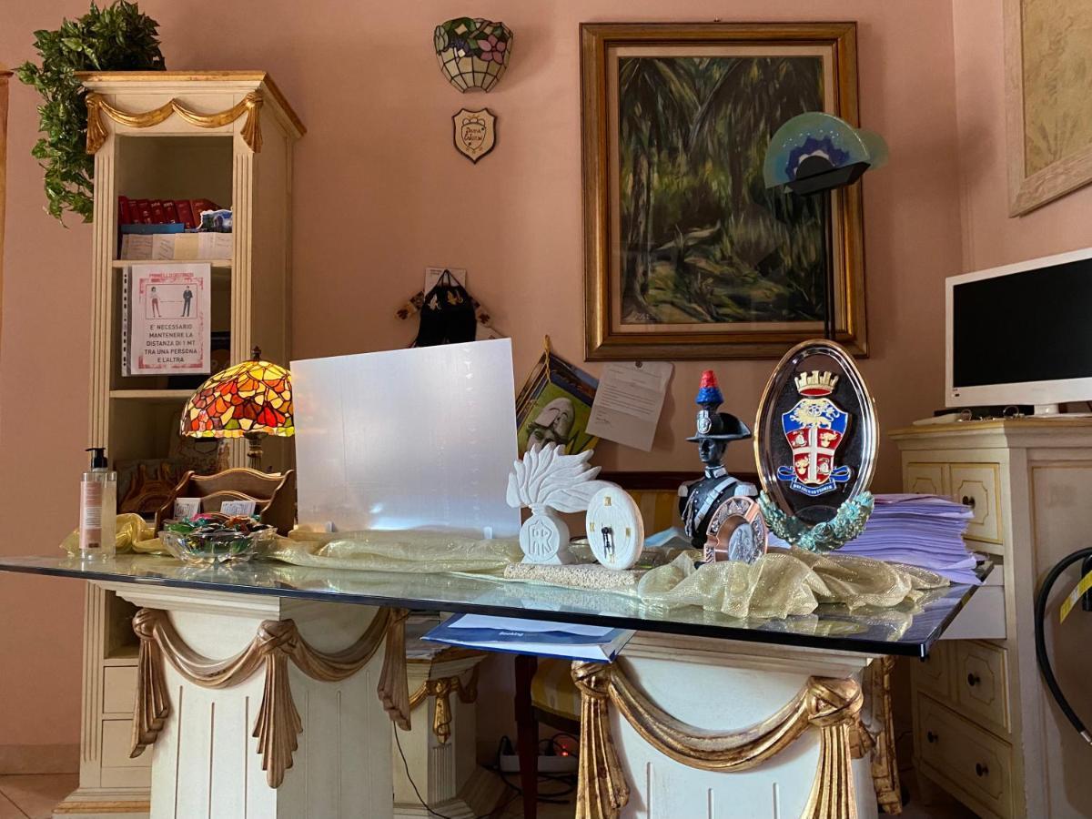 Dama Estense Copparo Buitenkant foto