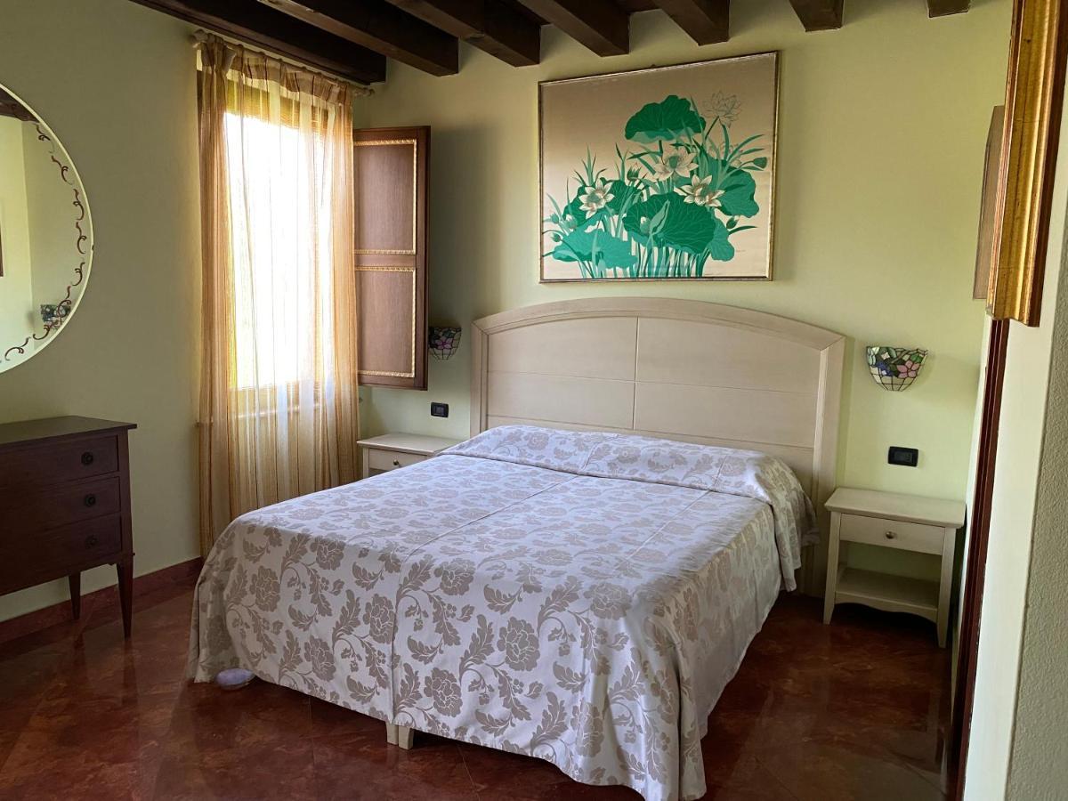 Dama Estense Copparo Buitenkant foto